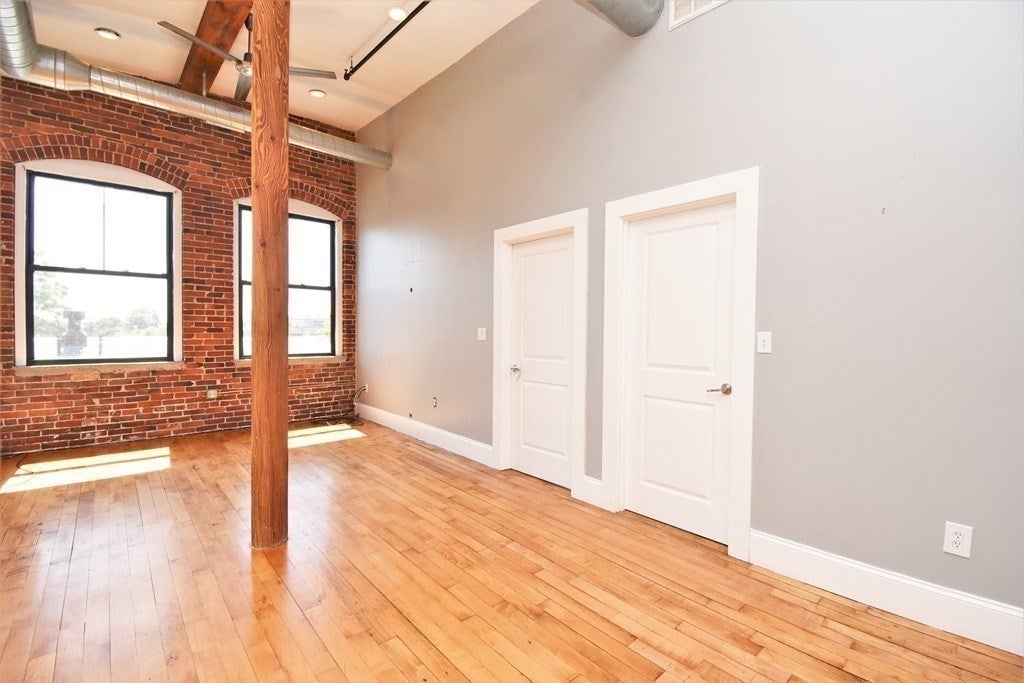 275 Essex St #203, Salem, MA, 275 Essex St #203, Salem, MA Photo #7