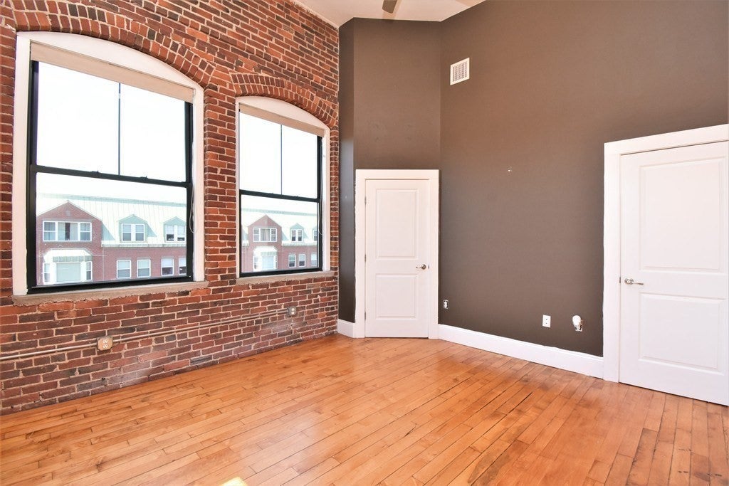 275 Essex St #203, Salem, MA, 275 Essex St #203, Salem, MA Photo #9