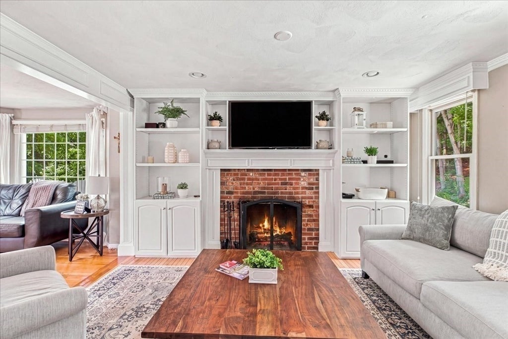 9 Catherine Avenue, Franklin, MA, 9 Catherine Avenue, Franklin, MA Photo #6