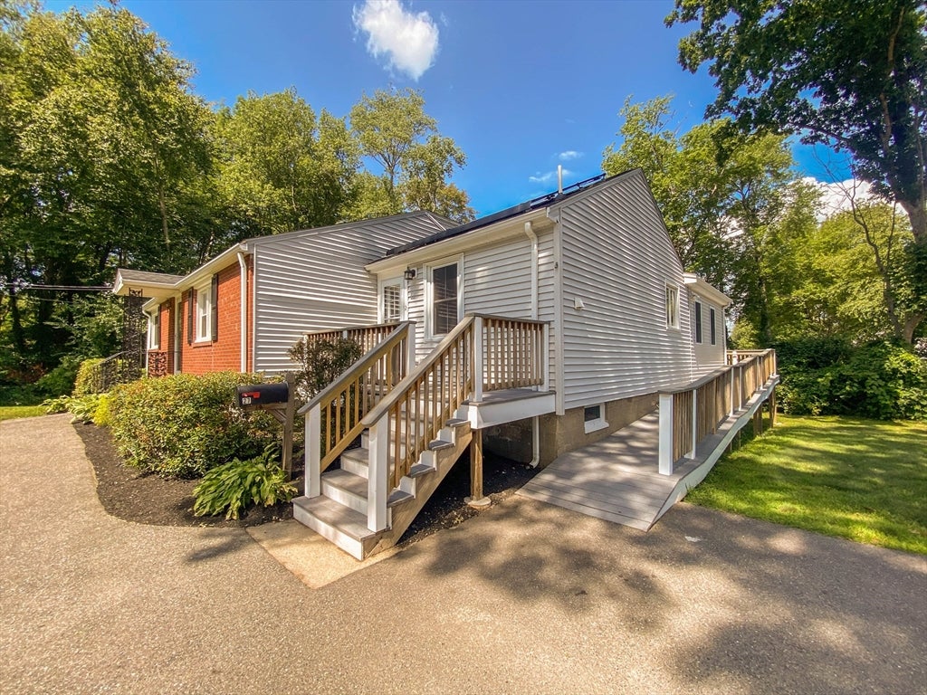 27 Cole Terrace, Randolph, MA Photo #41