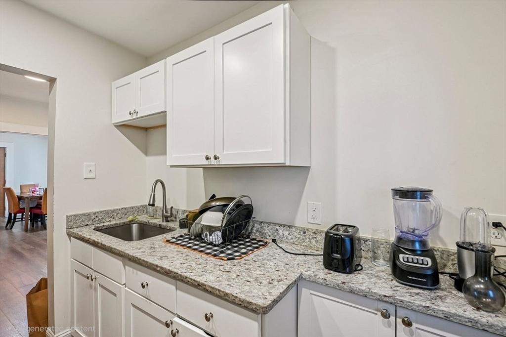 1 Rockdale Ave #1, Lowell, MA Photo #8