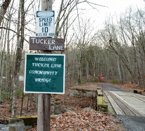 36R Tucker Ln Sutton MA 01590