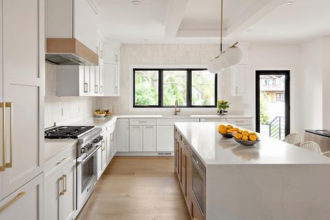 228 Auburn St 228 Newton MA 02466