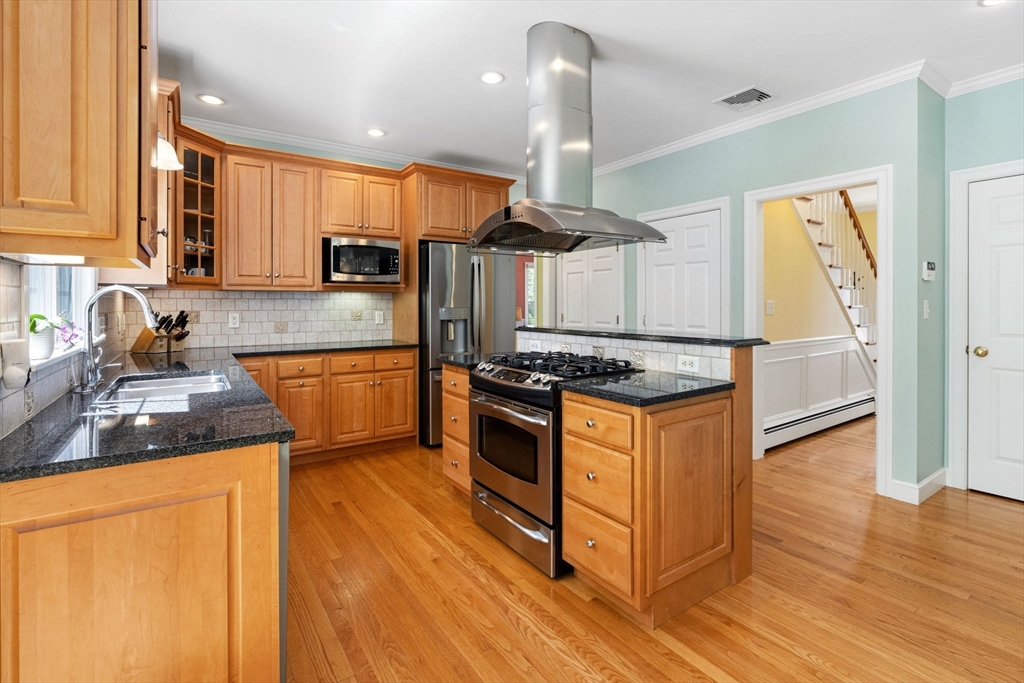 70 Spring Street, Lexington, MA Photo #4