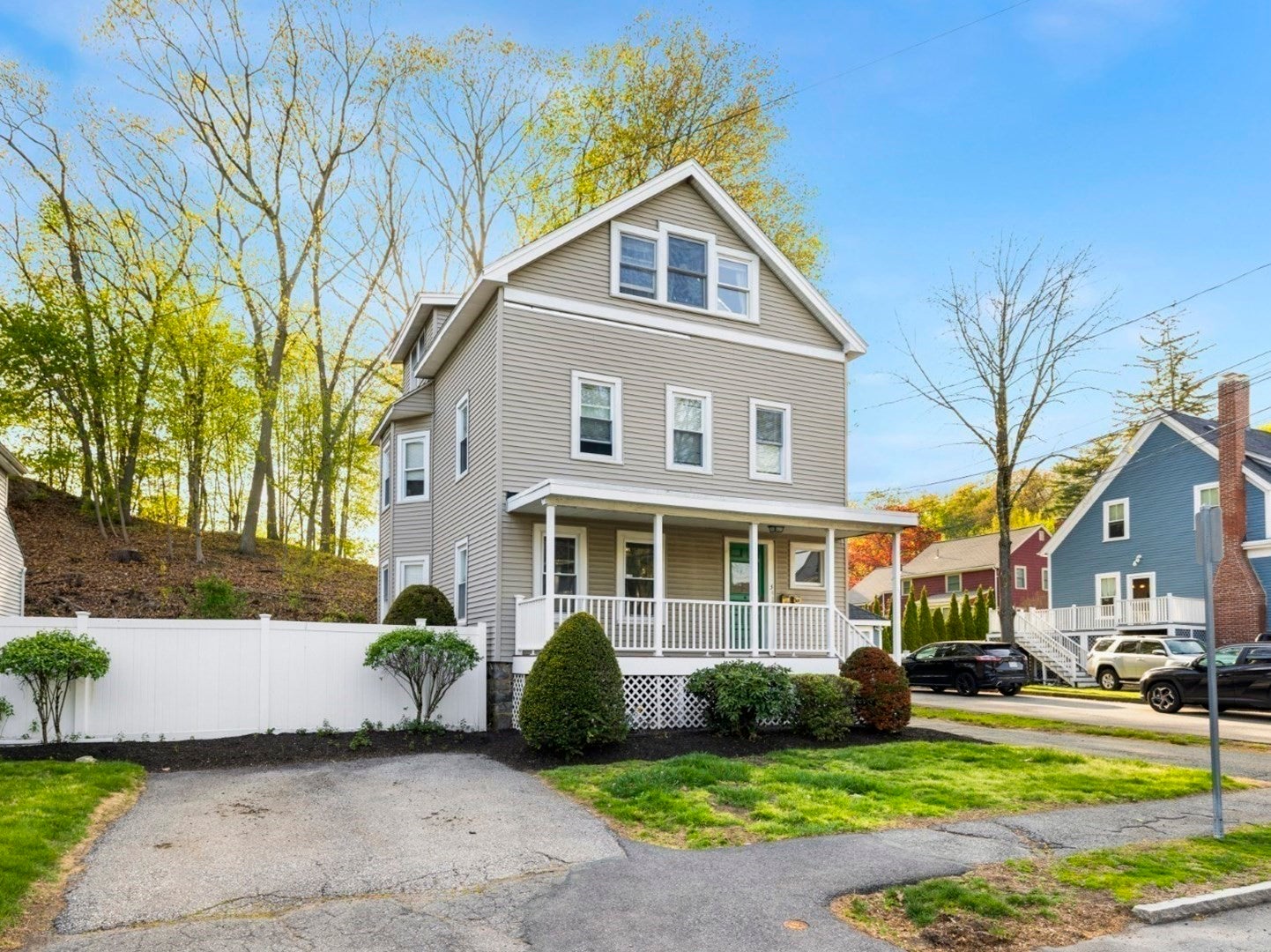 Photo of 3 Walnut St, Wakefield, MA