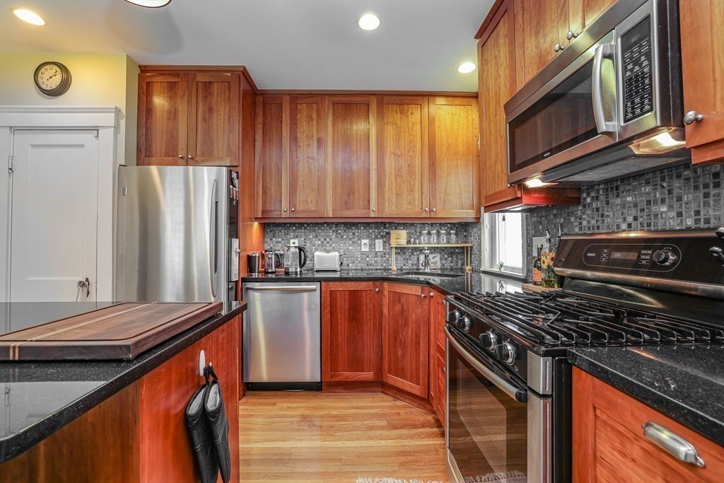 158 Durnell Ave