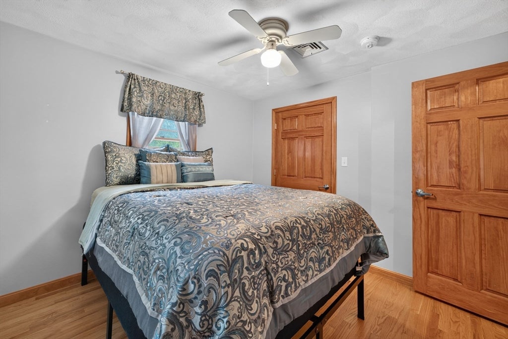 4 Jeffrey Rd, Billerica, MA, 4 Jeffrey Rd, Billerica, MA Photo #22