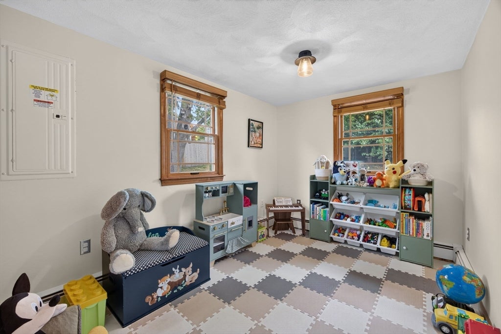 4 Jeffrey Rd, Billerica, MA, 4 Jeffrey Rd, Billerica, MA Photo #11