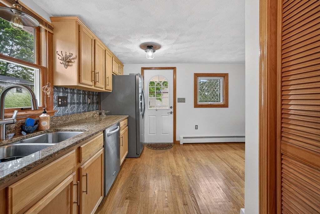4 Jeffrey Rd, Billerica, MA, 4 Jeffrey Rd, Billerica, MA Photo #18