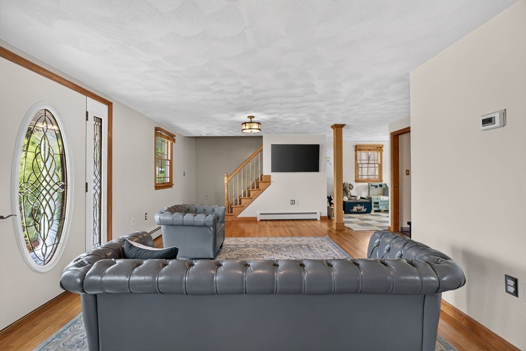 4 Jeffrey Rd, Billerica, MA, 4 Jeffrey Rd, Billerica, MA Photo #8