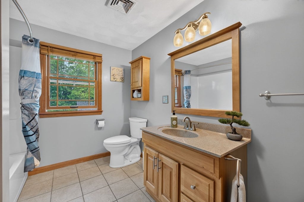 4 Jeffrey Rd, Billerica, MA, 4 Jeffrey Rd, Billerica, MA Photo #23