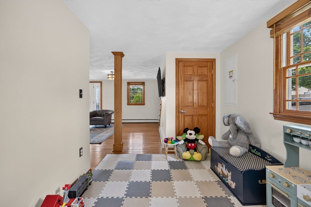 4 Jeffrey Rd, Billerica, MA, 4 Jeffrey Rd, Billerica, MA Photo #12