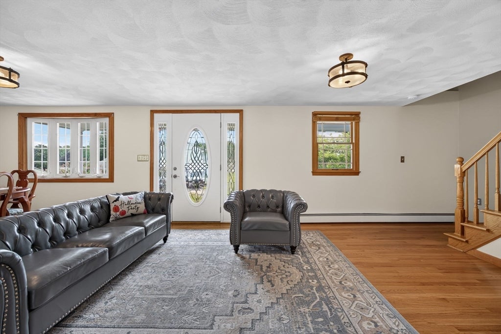 4 Jeffrey Rd, Billerica, MA, 4 Jeffrey Rd, Billerica, MA Photo #7