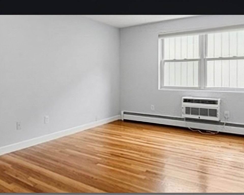 31 Montvale Ave 8