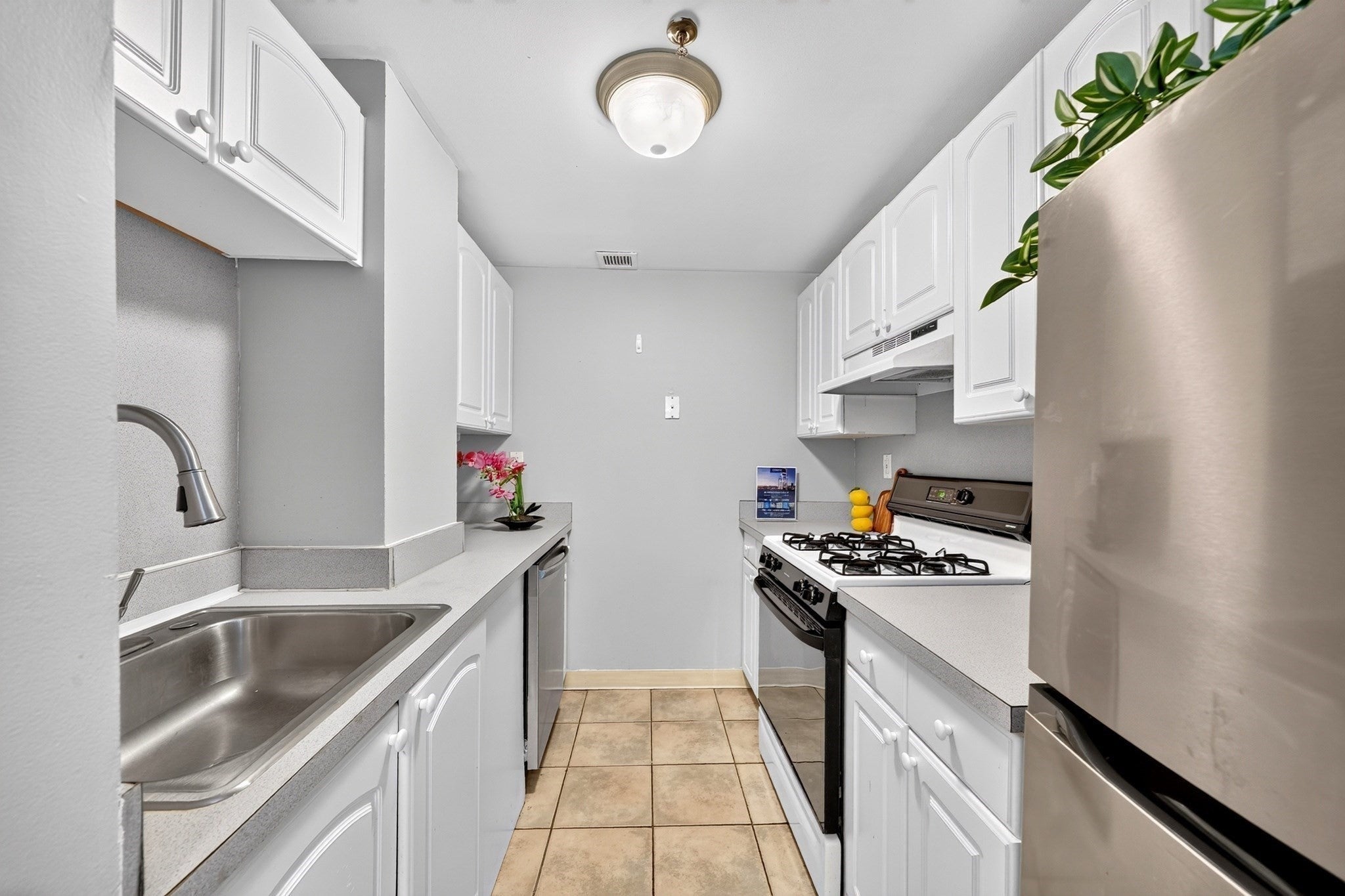 15 N Beacon St U316