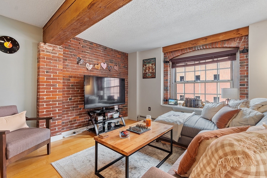 240 Jackson Street 330