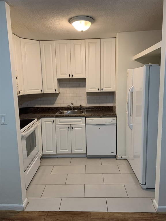 10 Scottfield Road #B3, Boston, MA, 10 Scottfield Road #B3, Boston, MA Photo #4