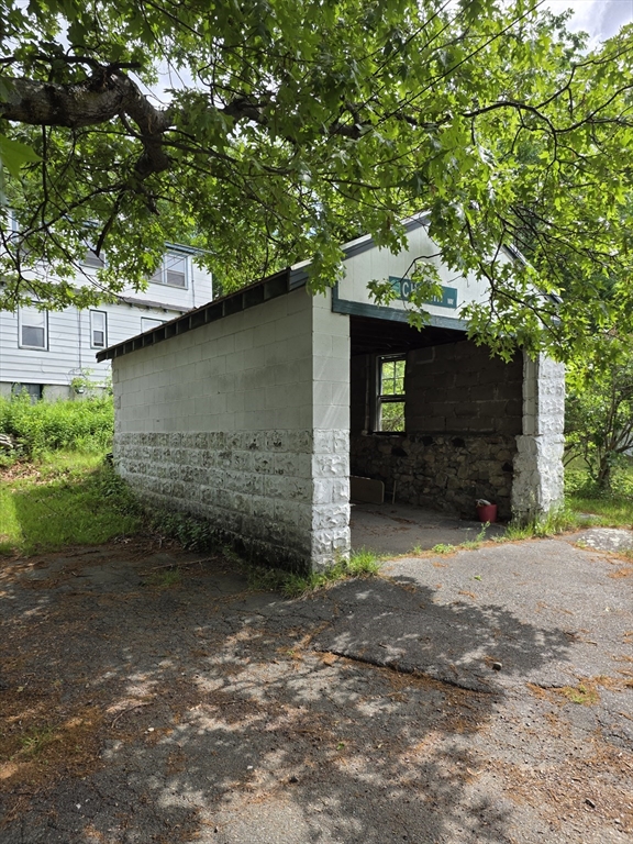 131 Rand St