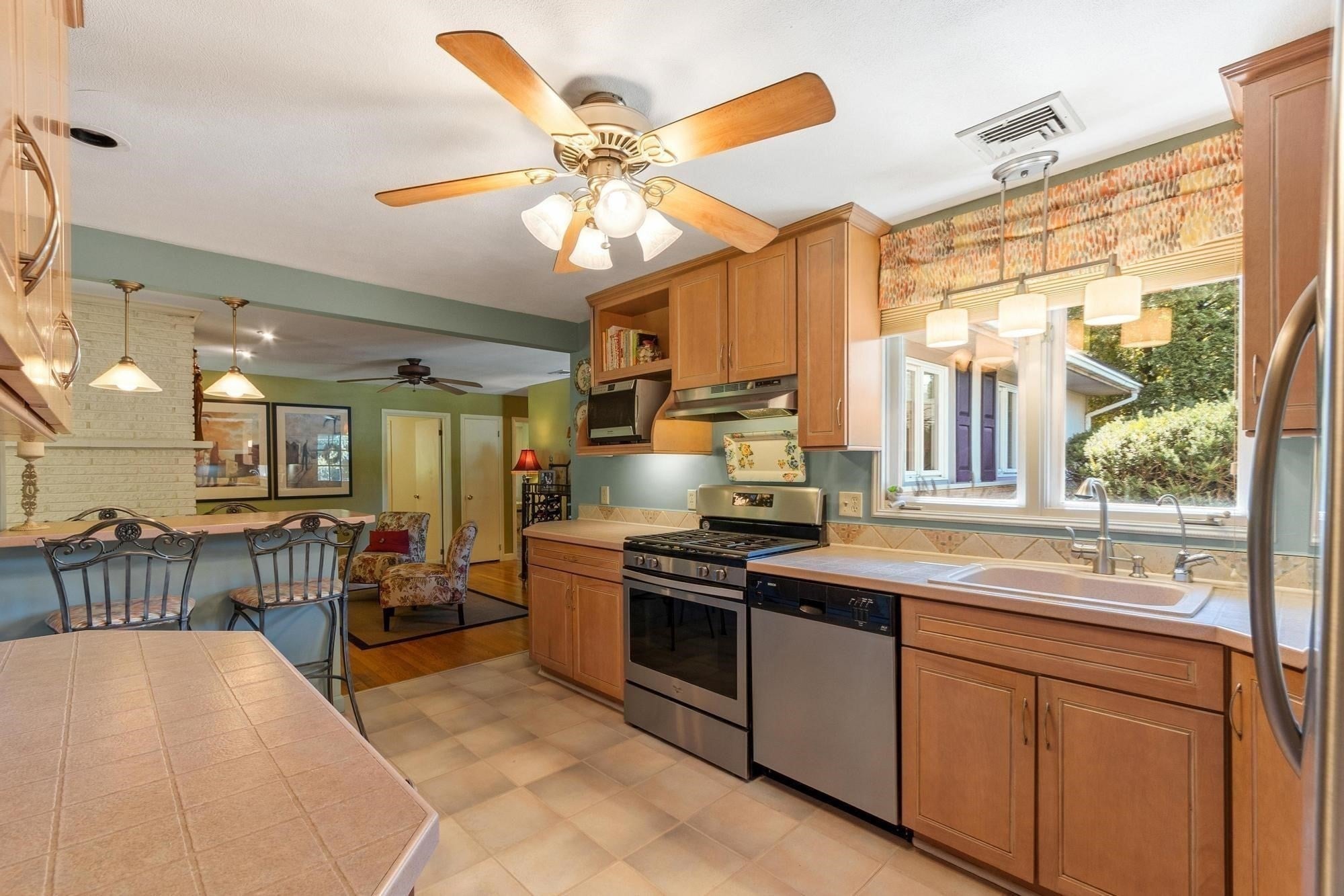 1 Birchwood Terrace, Groveland, MA, 1 Birchwood Terrace, Groveland, MA Photo #6