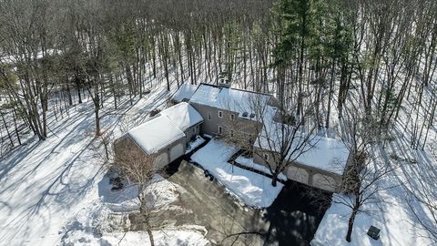 Photo of 4 Essex #4, Wayland, MA 01778 (MLS # 73477101)