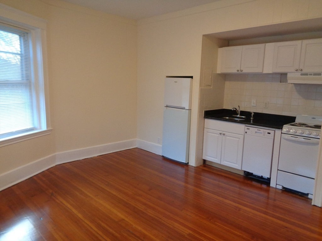 553 Brookline Avenue #3, Brookline, MA, 553 Brookline Avenue #3, Brookline, MA Photo #1