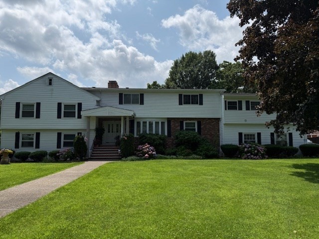 16 Indian Rock Dr #B, Saugus, MA Photo #1