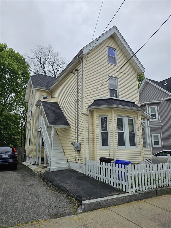131-133 Linden Ave