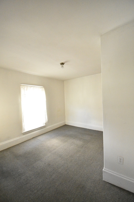 131-133 Linden Ave