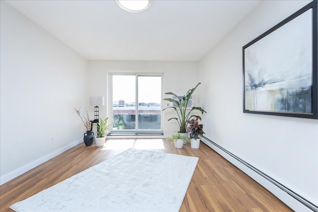 56 Franklin Ave. 12