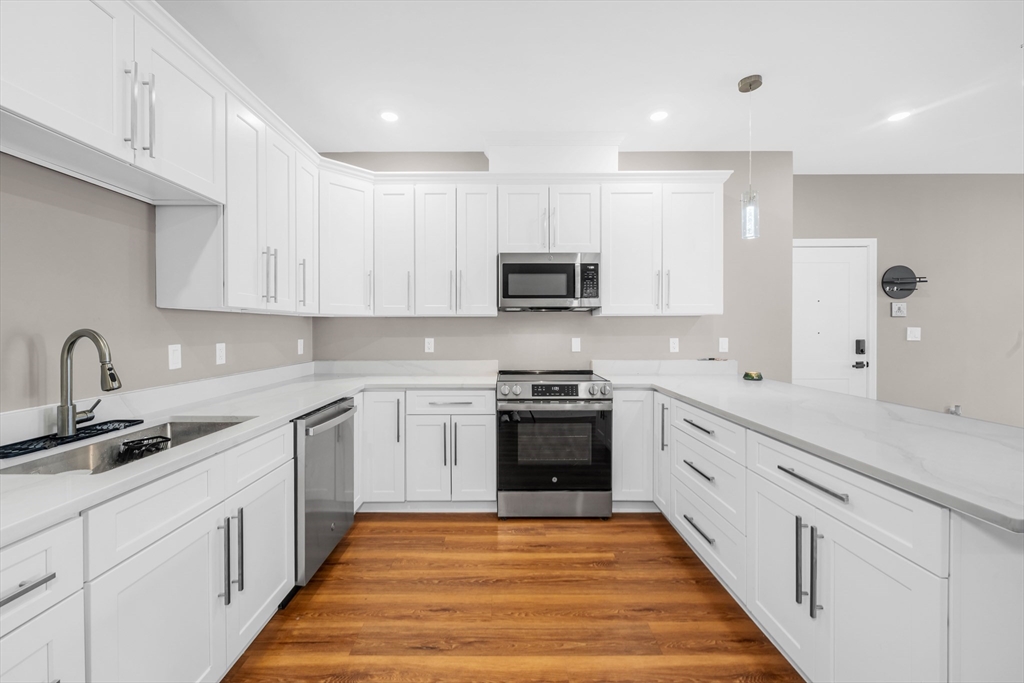 13 Nahant St 2C