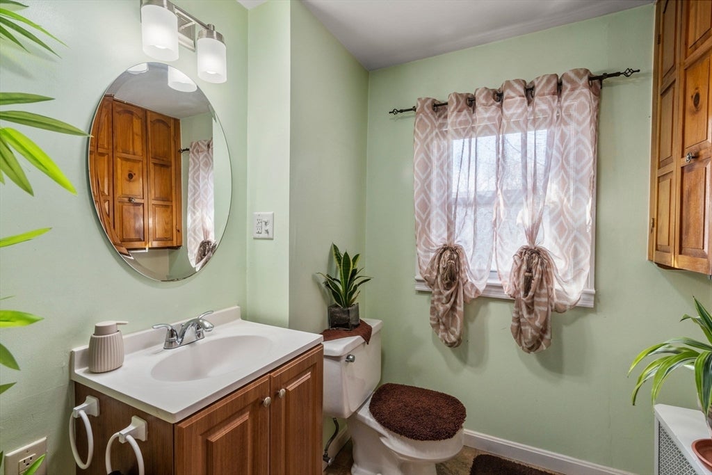 40 Manor Rd, Shrewsbury, MA Photo #13