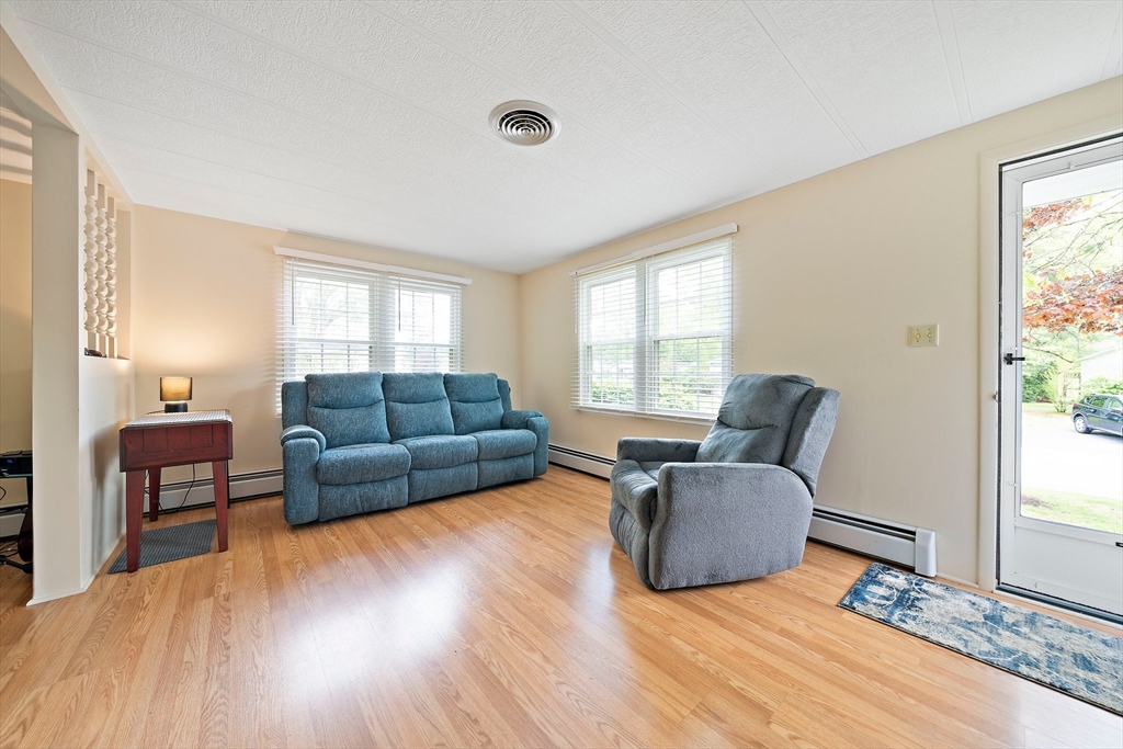 29 Bayberry Lane