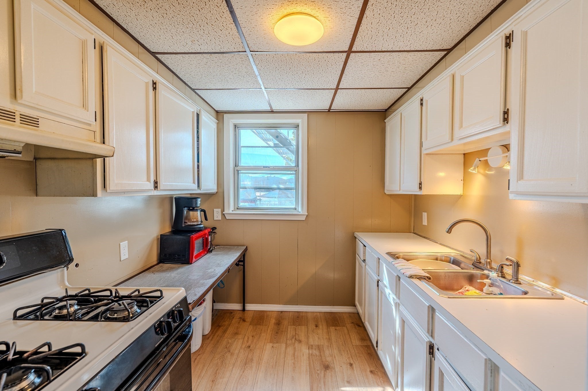 405 Warren St, Fall River, MA, 405 Warren St, Fall River, MA Photo #6