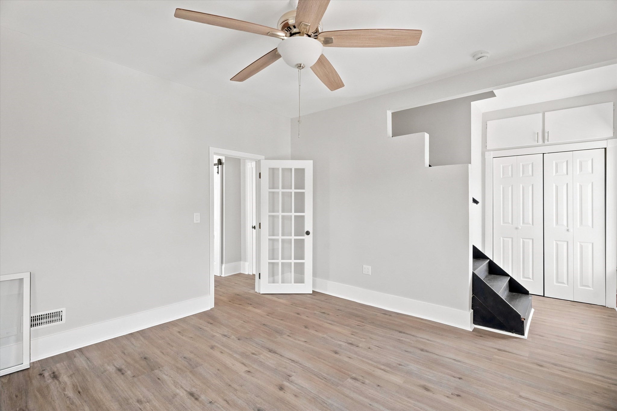 51 Hampshire St, Lowell, MA Photo #12