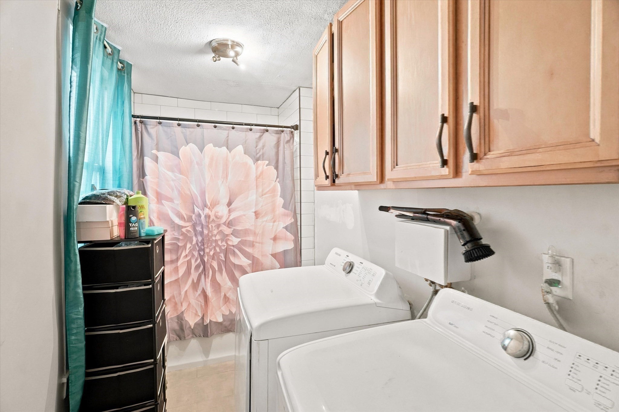 51 Hampshire St, Lowell, MA Photo #24