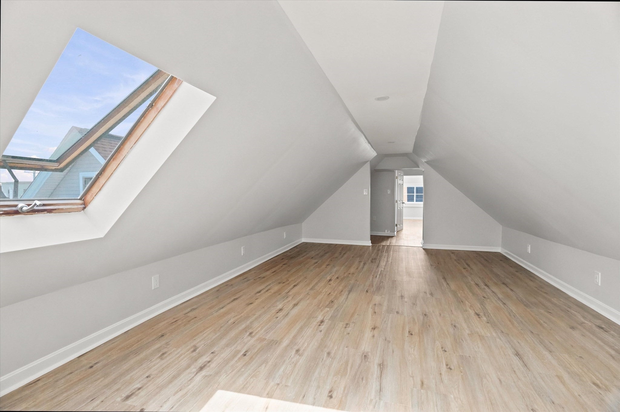 51 Hampshire St, Lowell, MA Photo #16
