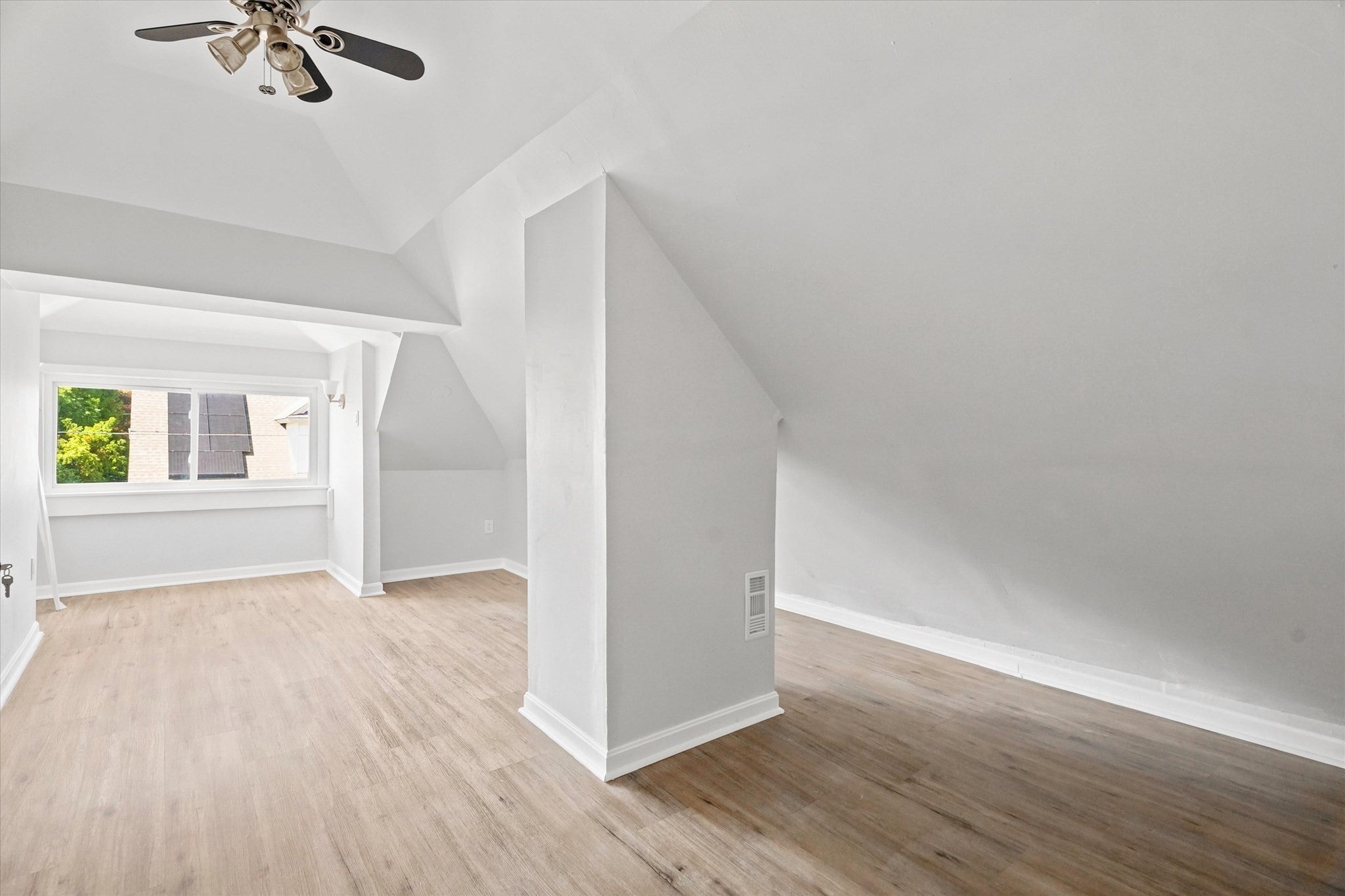 51 Hampshire St, Lowell, MA Photo #13