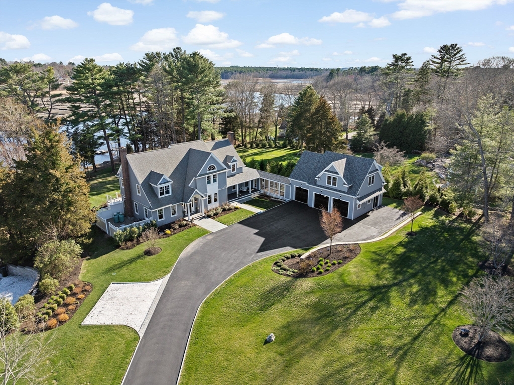 16 Barry's Landing