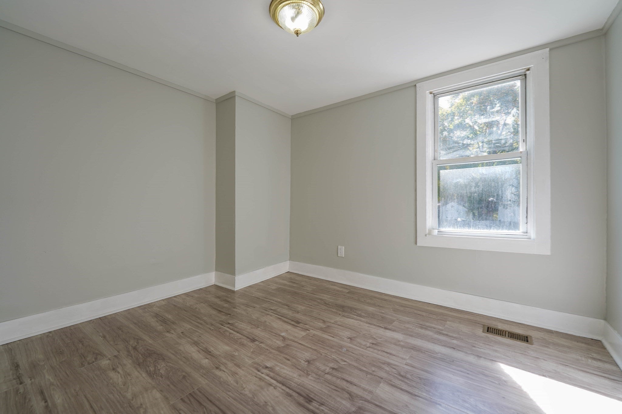 252 Somerset Avenue, Taunton, MA Photo #6