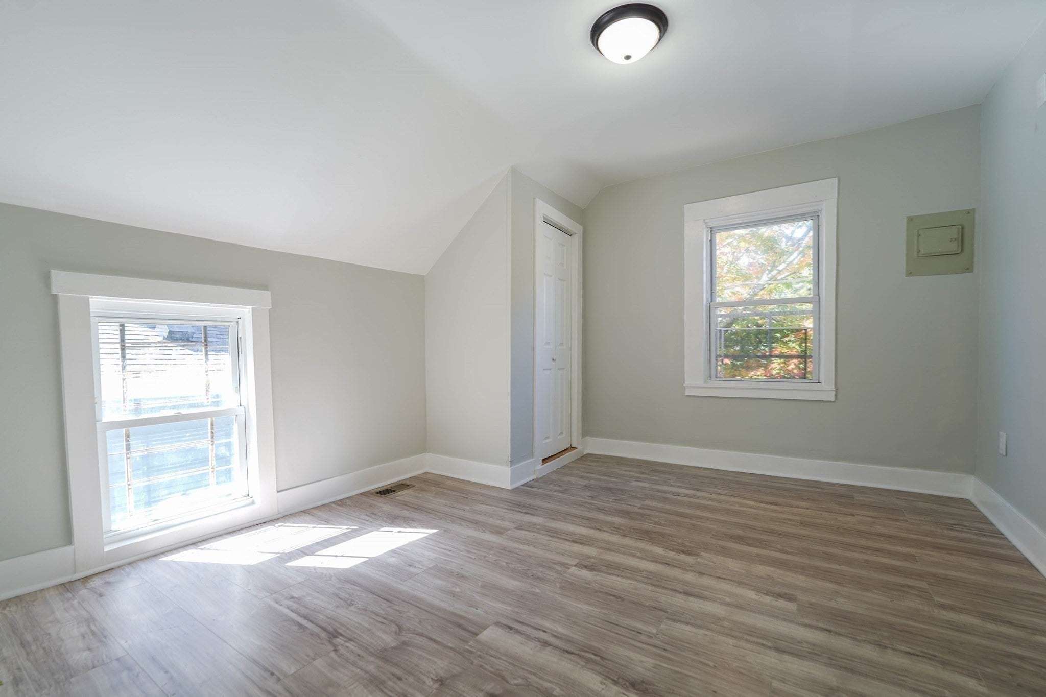252 Somerset Avenue, Taunton, MA Photo #18