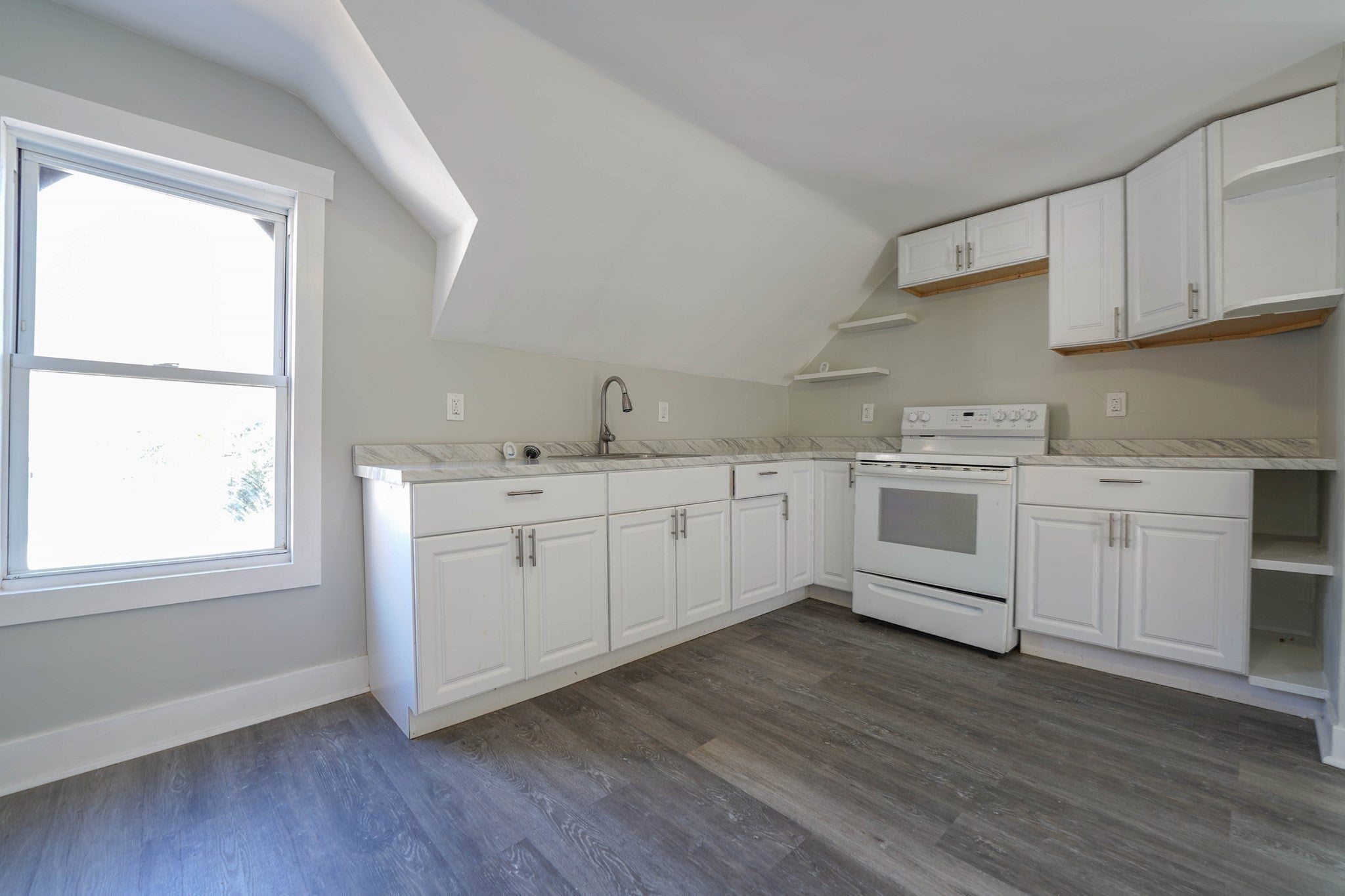 252 Somerset Avenue, Taunton, MA Photo #12