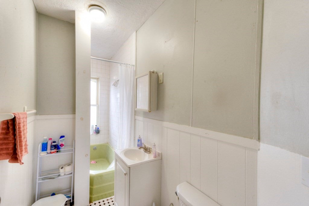 27 Rodney St, Worcester, MA, 27 Rodney St, Worcester, MA Photo #7