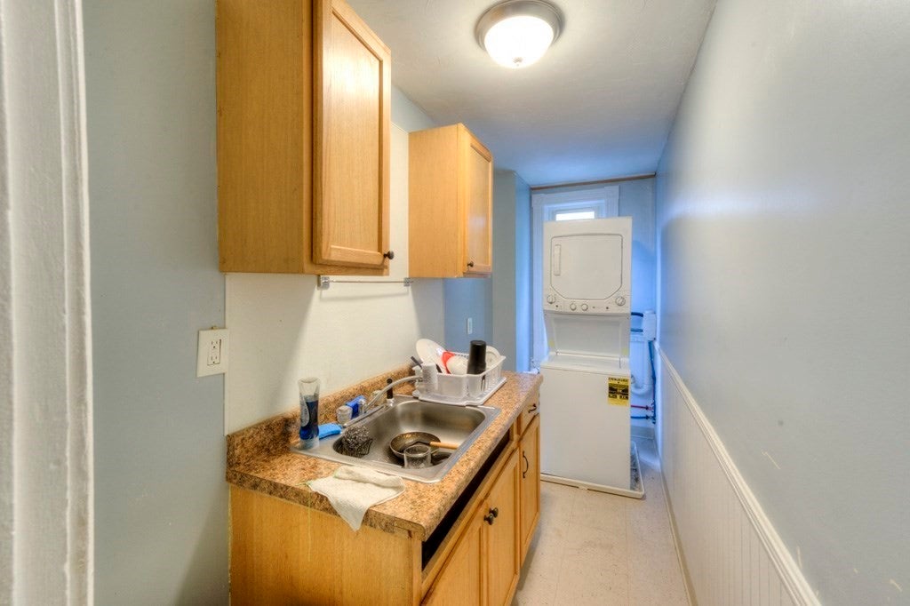 27 Rodney St, Worcester, MA, 27 Rodney St, Worcester, MA Photo #13