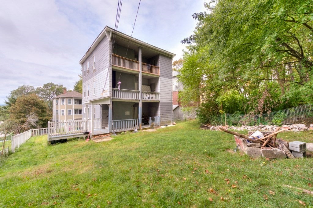 27 Rodney St, Worcester, MA, 27 Rodney St, Worcester, MA Photo #34