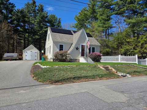 Photo of 130 Whittemore St, Fitchburg, MA 01420 (MLS # 73504036)