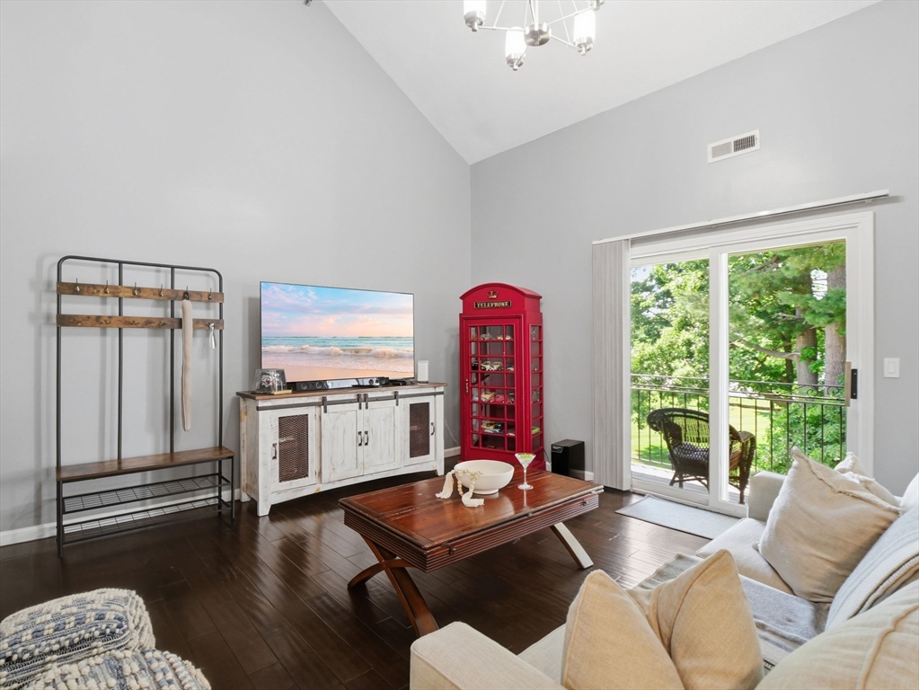 84 Tennis Plaza Rd 50