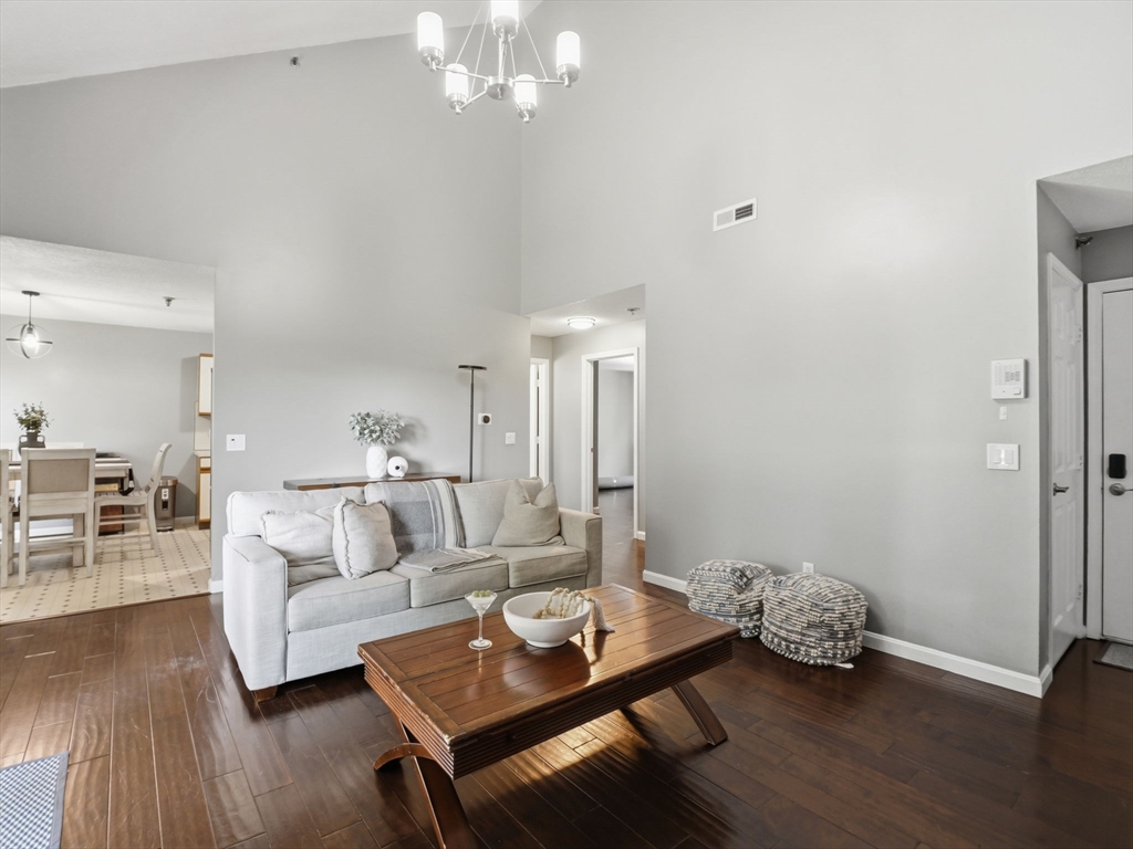 84 Tennis Plaza Rd 50