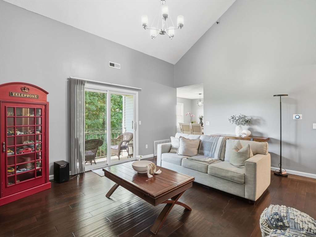 84 Tennis Plaza Rd 50