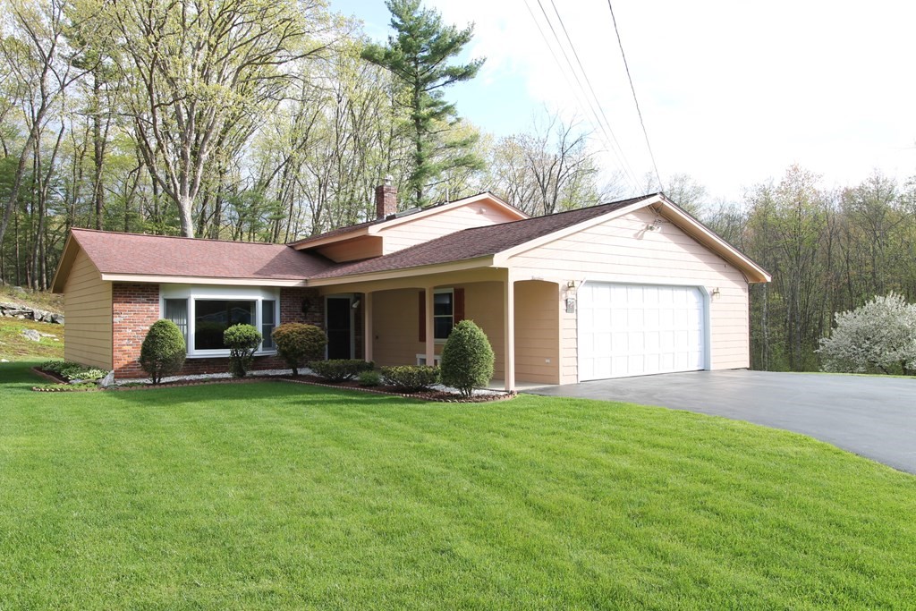 14 Green Valley Dr