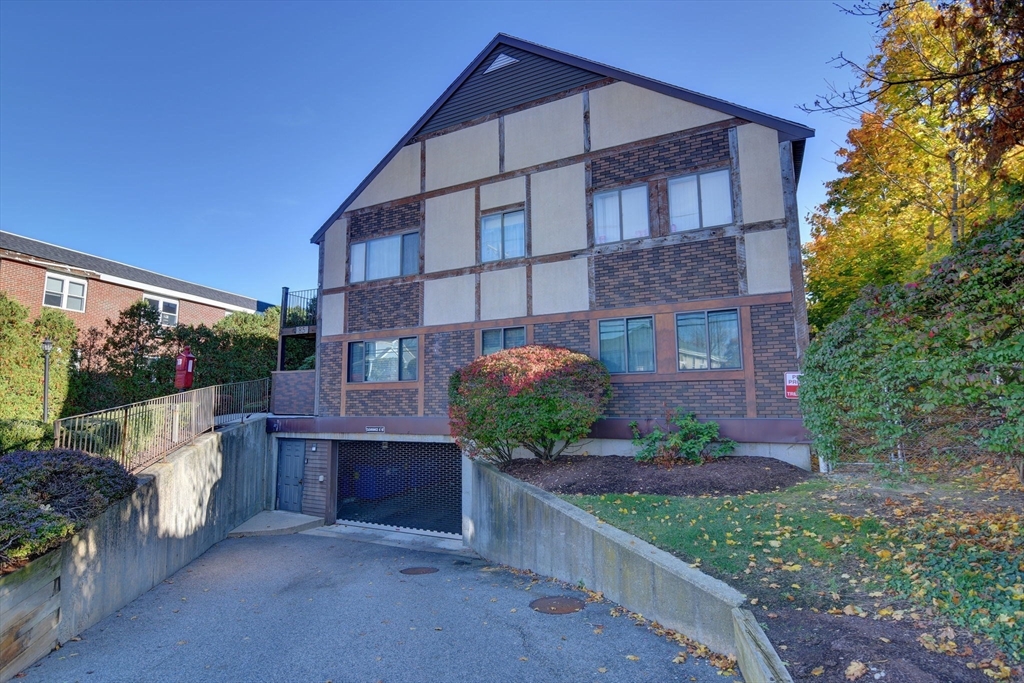 85 E Squantum St 10